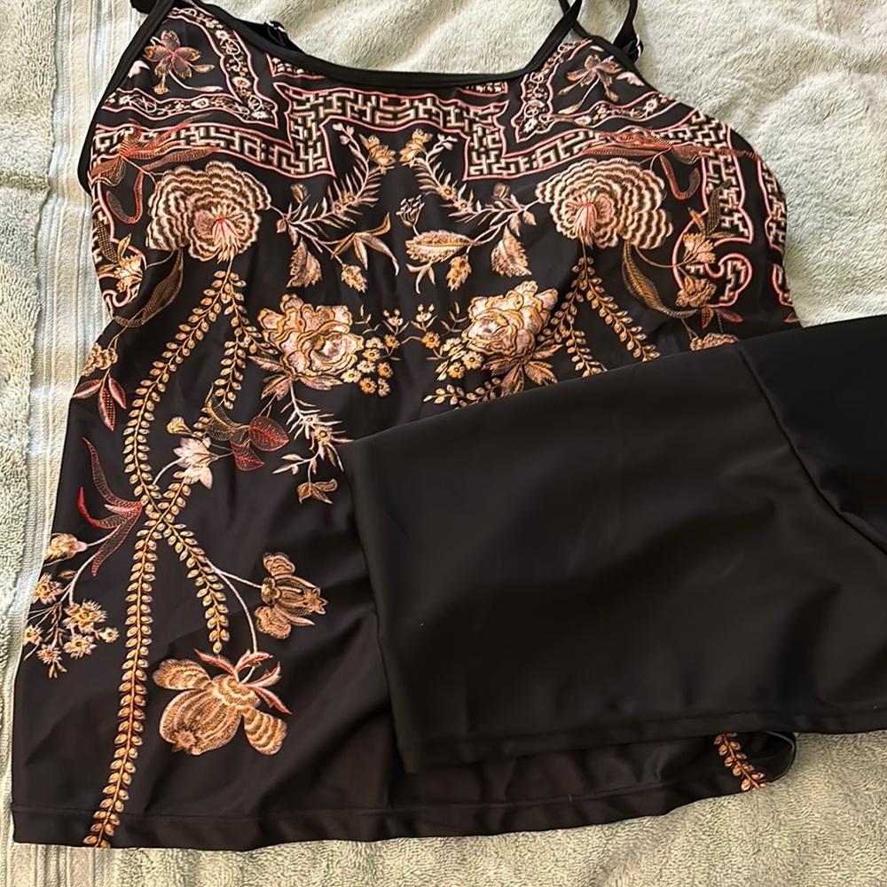 Floral Embroidered Black Camisole